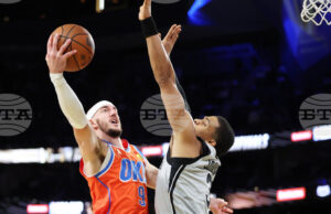 Ню Йорк Никс и Сан Антонио Спърс ще играят на финала за Купата на НБА Ню Йорк Никс и Сан Антонио Спърс ще играят на финала за Купата на НБА