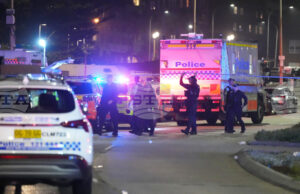 ОБНОВЕНА Дванадесет загинали и близо 30 ранени при стрелбата на плажа Бонди в Сидни, открита по време на събитие по повод еврейския празник Ханука ОБНОВЕНА Дванадесет загинали и близо 30 ранени при стрелбата на плажа Бонди в Сидни, открита по време на събитие по повод еврейския празник Ханука