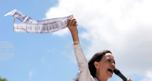 ОБНОВЕНА Мария Корина Мачадо ще пристигне в Осло, въпреки че няма да присъства на церемонията по връчване на Нобеловата награда за мир