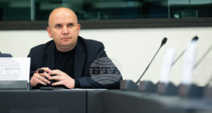 ОБНОВЕНА Председателката на ЕП обяви, че Европейската прокуратура е поискала от нея отнемането на имунитета на българския евродепутат Илхан Кючюк