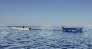 Осемнадесет души загинаха след потъването на лодка с мигранти край южния гръцки остров Хриси