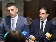 Очакваме вотът на недоверие да бъде подкрепен от всеки, който има останал грам политически инстинкт, казаха от „Да България“ Очакваме вотът на недоверие да бъде подкрепен от всеки, който има останал грам политически инстинкт, казаха от „Да България“