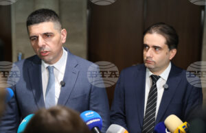 Очакваме вотът на недоверие да бъде подкрепен от всеки, който има останал грам политически инстинкт, казаха от „Да България“ Очакваме вотът на недоверие да бъде подкрепен от всеки, който има останал грам политически инстинкт, казаха от „Да България“