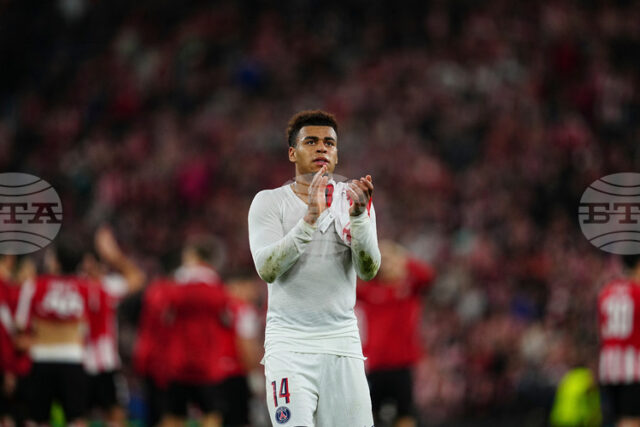 Пари Сен Жермен си върна лидерството във френската Лига 1 Пари Сен Жермен си върна лидерството във френската Лига 1 след трудна победа над последния в класирането Мец