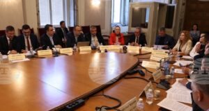 Парламентарната комисия по бюджет и финанси ще разгледа т.нар. удължителен бюджет за 2026 г., внесен от правителството в оставка