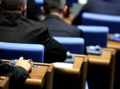 Парламентът гласува шестият вот на недоверие към правителството „Желязков“ парламентарен контрол