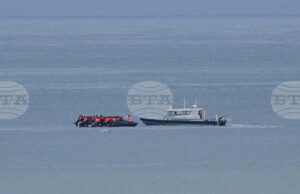 Повече от 41 000 души са прекосили Ламанша с малки лодки от началото на годината, сочи най-новата статистика