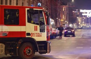 Пожар на асансьор в блок в кв. „Сухата река“ доведе до евакуацията на 20 души, съобщиха от пожарната Пожар на асансьор в блок в кв. „Сухата река“ доведе до евакуацията на 20 души, съобщиха от пожарната