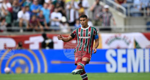 Порто подписа с 41-годишния бразилец Тиаго Силва