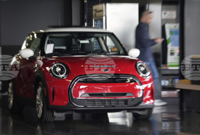 Потребителското доверие в еврозоната в ЕС спада до -13,7 процентни Потребителското доверие в еврозоната в ЕС спада до -13,7 процентни пункта през декември