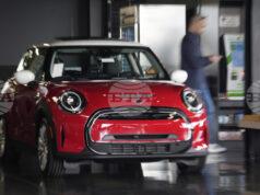 Потребителското доверие в еврозоната се понижава въпреки прогнозите на икономистите