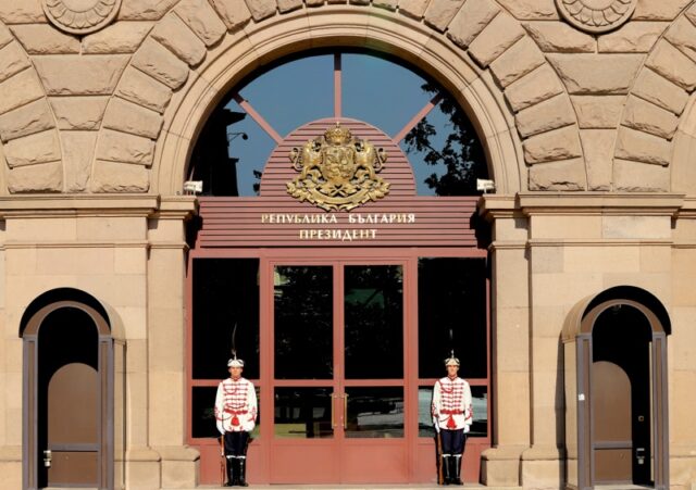 Президентът Румен Радев ще разговаря с АПС и МЕЧ в президентство