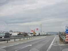 Преустановено е движението на тежкотоварни автомобили през граничен преход „Кулата-Промахон“ Преустановено е движението на тежкотоварни автомобили през граничен преход "Кулата-Промахон"