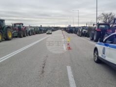 Преустановено е пропускането на тежкотоварни автомобили през граничен преход „Капитан Петко войвода – Орменио“ от гръцка страна Преустановено е пропускането на тежкотоварни автомобили през граничен преход „Капитан Петко войвода – Орменио“ от гръцка страна