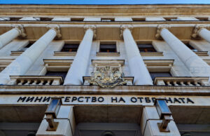 Приносът на България и Албания в изпълнението на мерките за усилване на способностите на НАТО обсъдиха военните министри на двете страни