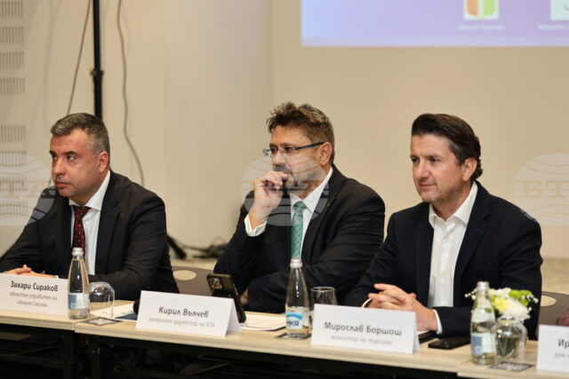 Приоритетите за развитието на област Смолян са транспортна свързаност и Приоритетите за развитието на област Смолян са транспортна свързаност и отваряне на Беломорския проход