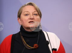 Промените в Семейния кодекс търсят баланс при защита на детето, написа във Фейсбук Деница Сачева Промените в Семейния кодекс търсят баланс при защита на детето, написа във Фейсбук Деница Сачева