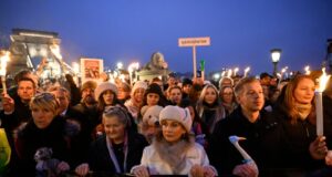 Протести срещу Орбан, скандал с насилие над деца и избори на хоризонта: Унгария навлиза в решаваща политическа година