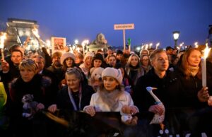 Протести срещу Орбан, скандал с насилие над деца и избори на хоризонта: Унгария навлиза в решаваща политическа година Протести срещу Орбан, скандал с насилие над деца и избори на хоризонта: Унгария навлиза в решаваща политическа година