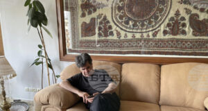 Протестите в Иран целят "да придвижат историята напред", заяви режисьорът Джафар Панахи