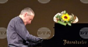 Първият концерт на пианиста Людмил Ангелов във Велико Търново препълни залата на читалище „Надежда“