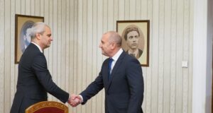 "Възраждане" на консултации при президента Радев