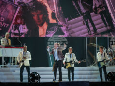 Род Стюарт не просто припомня кариерата си, а я празнува, според феновете в София Род Стюарт не просто припомня кариерата си, а я празнува, според феновете в София