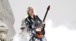 Рок бандата „Куин“ ще пусне неиздавана коледна песен, записана през 1974 г.