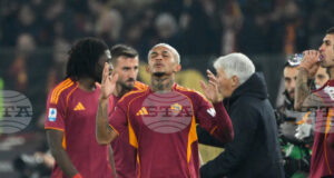 Рома се наложи над Дженоа и се изкачи в Топ 4 на Серия А