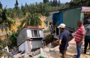 Русия изпраща хуманитарна помощ в Шри Ланка след опустошителния циклон там Русия изпраща хуманитарна помощ в Шри Ланка след опустошителния циклон там