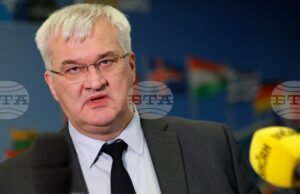 Русия търси "фалшиви оправдания" за нови атаки, заяви украинският външен министър