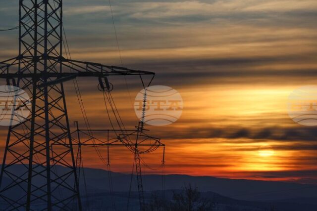 С 13 на сто поскъпва токът за българския бизнес утре в сравнение с днес, сочат данните на БНЕБ