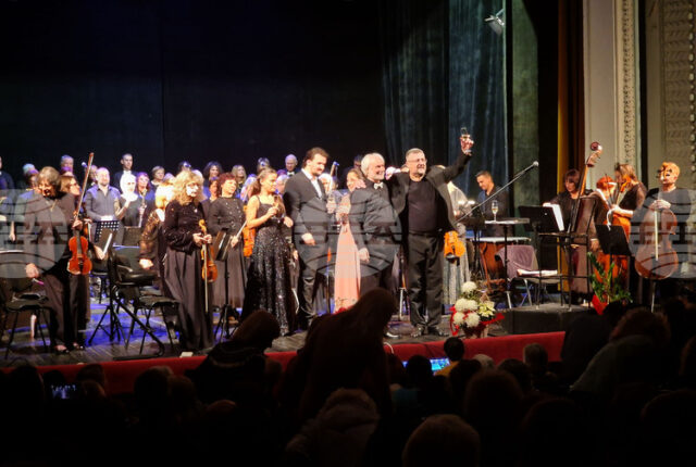 С празничен гала концерт в Разград отбелязаха 70-годишнината на маестро Красен Иванов