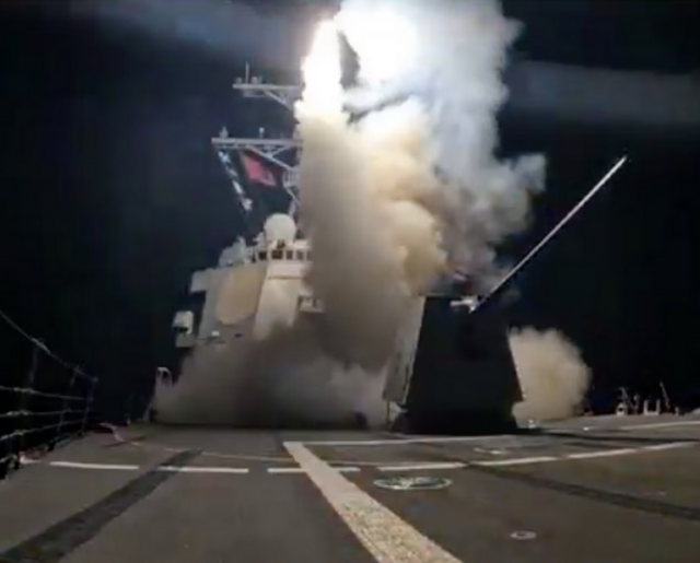 САЩ разширяват ударите по цели на „Ислямска държава“: От антитерористична САЩ разширяват ударите по цели на „Ислямска държава“: От антитерористична операция до „пренастройване“ на външната политика