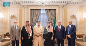 СПА: Саудитския външен министър се срещна с председателя на настоятелството на Оксфордския център за ислямски изследвания