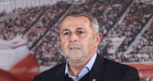 Свен Мислинтат влезе в ръководството на Фортуна Дюселдорф, където помощник-треньор е Илия Груев