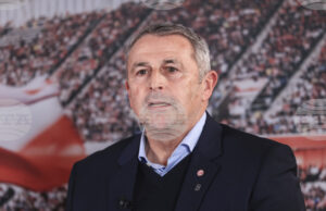 Свен Мислинтат влезе в ръководството на Фортуна Дюселдорф, където помощник-треньор е Илия Груев Свен Мислинтат влезе в ръководството на Фортуна Дюселдорф, където помощник-треньор е Илия Груев