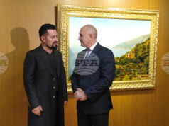 Света гора е неразривно свързана с българския дух и вяра, каза президентът Румен Радев при откриването на изложбата „Крепости на вярата” Света гора е неразривно свързана с българския дух и вяра, каза президентът Румен Радев при откриването на изложбата „Крепости на вярата”