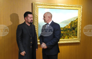 Света гора е неразривно свързана с българския дух и вяра, каза президентът Румен Радев при откриването на изложбата „Крепости на вярата”