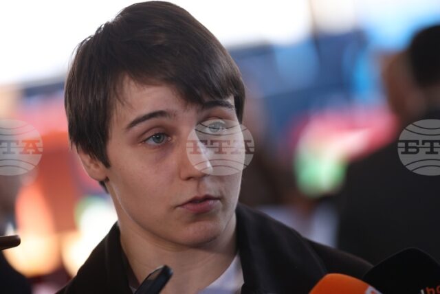 Световната вицешампионка Юлияна Янева е доволна от изминалата година, но Световната вицешампионка Юлияна Янева е доволна от изминалата година, но иска повече от сребърен медал