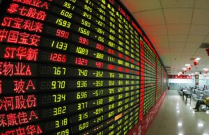 Светът през 2026 г.: умерен растеж, по-ниска инфлация и нарастващи геополитически рискове