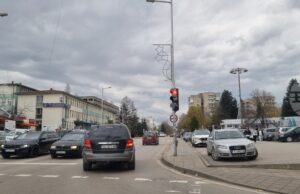 Свободни места, за лекари, медицинска сестра, учител и висшисти с технически специалности са обявени в бюрата по труда в Търговищко