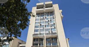 Свободни работни места за учители, инженери, помощник-нотариус, лекар и технолог са обявени в Добрич