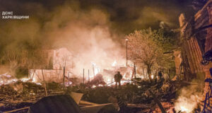 Пожар след руска атака срещу Украйна