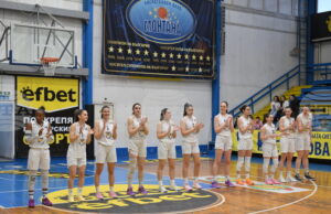 Словенският Цинкарна нанесе първа загуба на Монтана 2003 в Адриатическата лига по баскетбол за жени Словенският Цинкарна нанесе първа загуба на Монтана 2003 в Адриатическата лига по баскетбол за жени