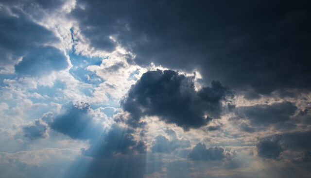 Слънчево и почти тихо ще бъде времето с максимални температури облаци