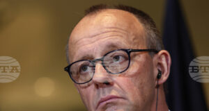 Според гаранциите, предоставени от САЩ на Украйна, западните сили биха могли да отблъснат руските след прекратяване на огъня, заяви Мерц