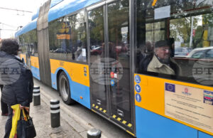 Столичната община въвежда „зелен билет“ на цена един лев от днес до понеделник за градския транспорт Столичната община въвежда "зелен билет" на цена един лев от днес до понеделник за градския транспорт