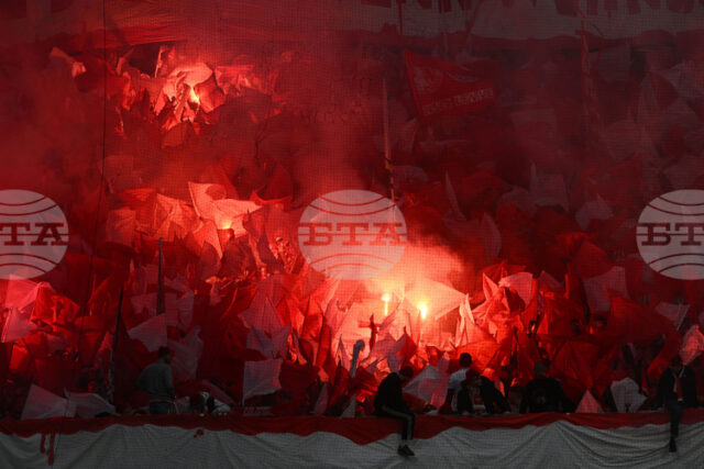 Стотици германски футболни фенове протестираха в Бремен срещу планираните по-строги мерки за сигурност на стадионите