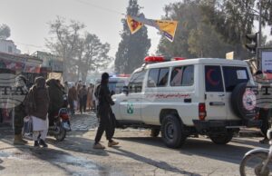 Талибаните в Афганистан екзекутираха публично мъж, обвинен в убийството на 13 членове на семейство